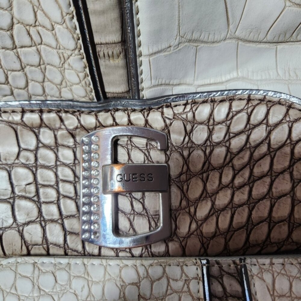 Guess Alligator leather style contemporary colors guess purse, matching wallet - Picture 2 of 16